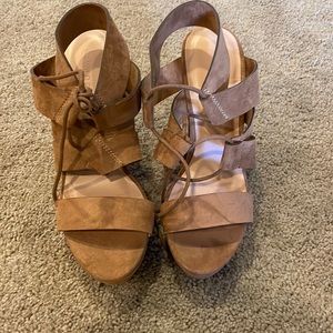 Brand new brown lace up wedge size 7